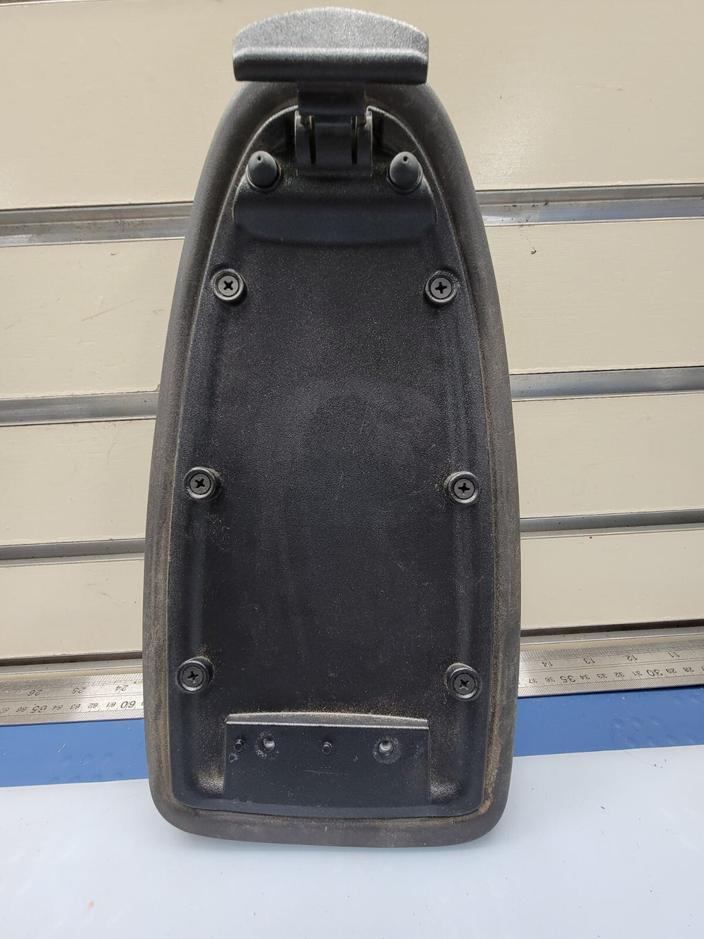 🔥2000-2007 FORD FOCUS CENTER CONSOLE LID ARM RESTER LID TBLACK