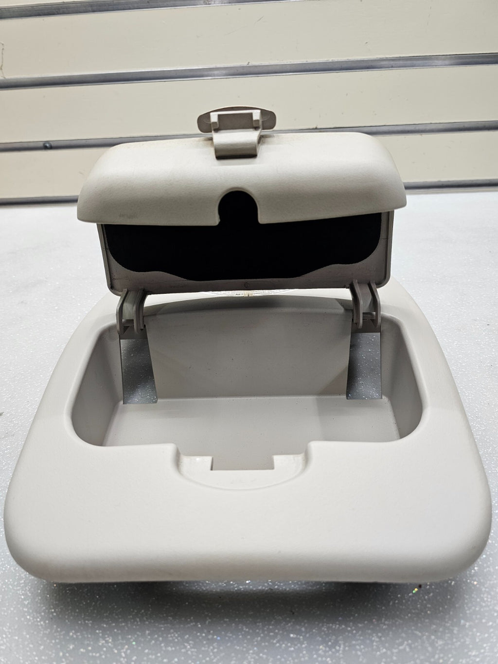04-08 Pontiac Grand Prix Front Overhead Console Dome Map Light Sun Roof Assembly