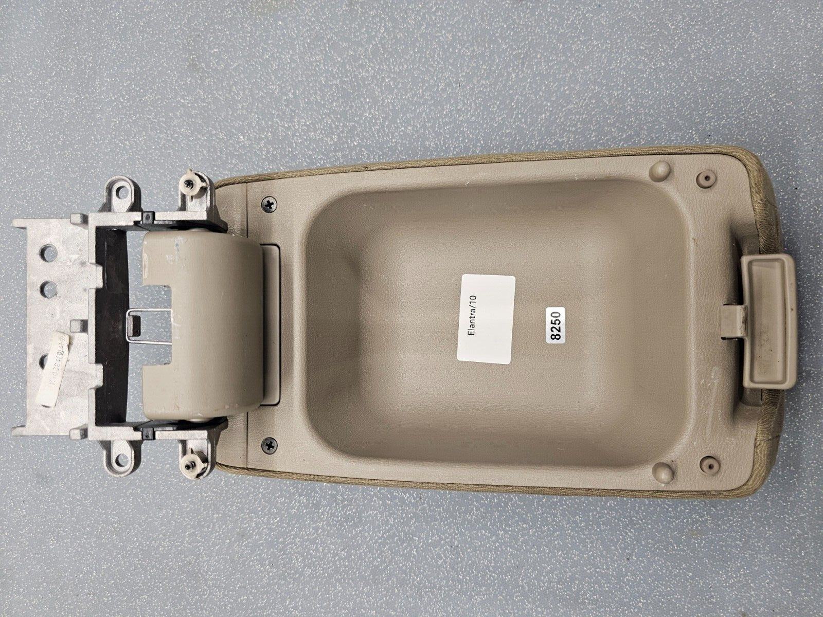 🔥10 Hyundai Elantra Armrest Center Console Lid Top Cover Cloth Assembly Tan OEM