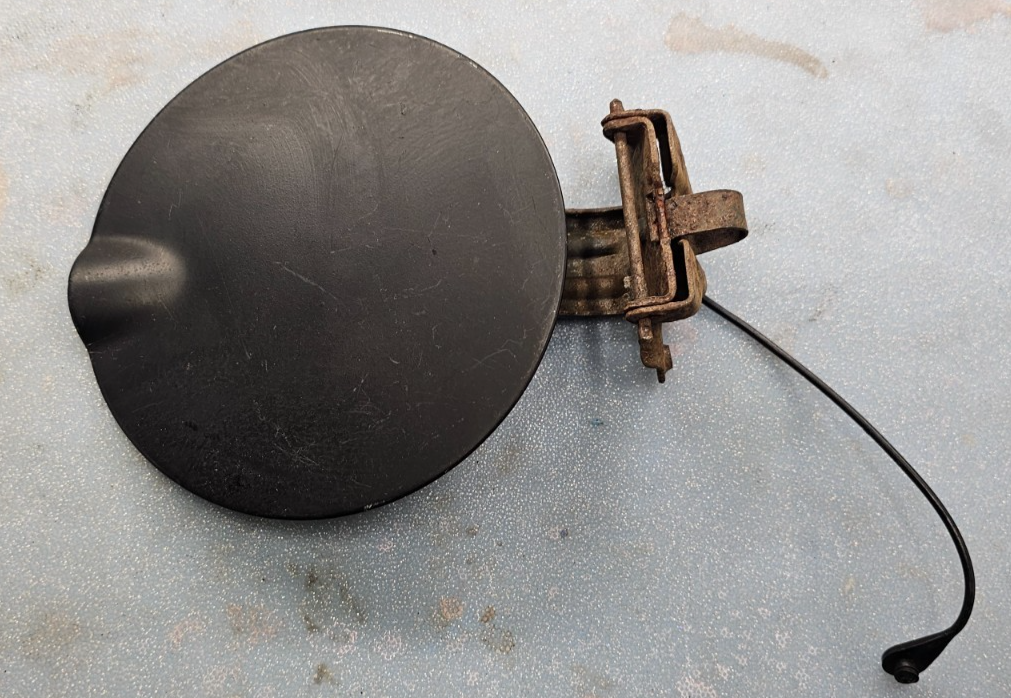 🔥09-13 Dodge Ram 1500 2500 Fuel Fill Door Lid Gas Tank Cap Cover Assembly Black