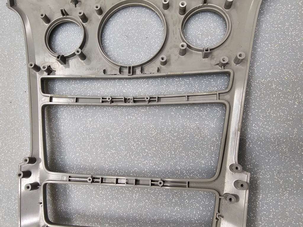 🔥08-13 Cadillac CTS Dash Radio Control Panel Trim Surrounfd Bezel Silver B44