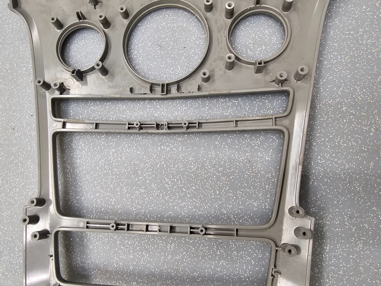 🔥08-13 Cadillac CTS Dash Radio Control Panel Trim Surrounfd Bezel Silver B44