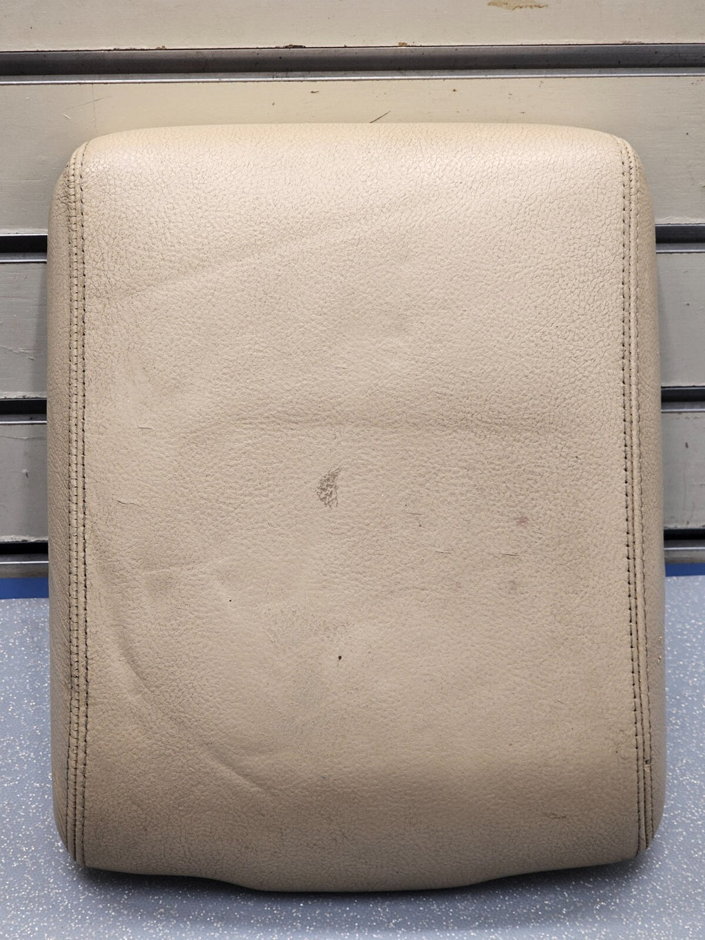 🔥99-04 Land Rover Discovery Center Console Leather Armrest Top Lid Assembly Tan