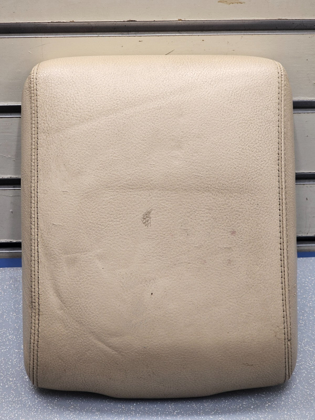 🔥99-04 Land Rover Discovery Center Console Leather Armrest Top Lid Assembly Tan