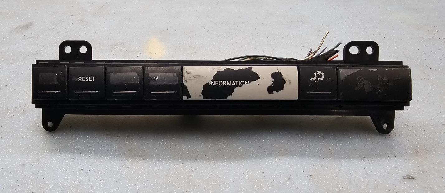 🔥05-06 Grand Cherokee Commander Information Switch Control Instrument Panel