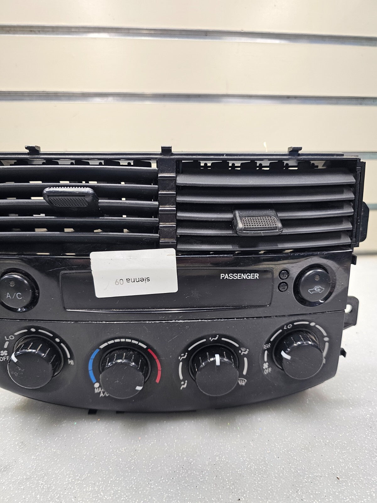 🔥06-10 TOYOTA SIENNA AC HEATER TEMPERATURE CLIMATE CONTROL OEM BLACK