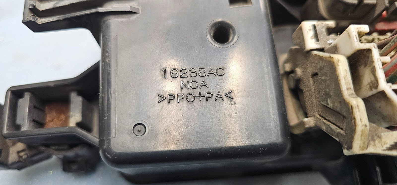 🔥02-05 DODGE RAM Integrated Power Engine TIPM Fuse Box Junction Distribution