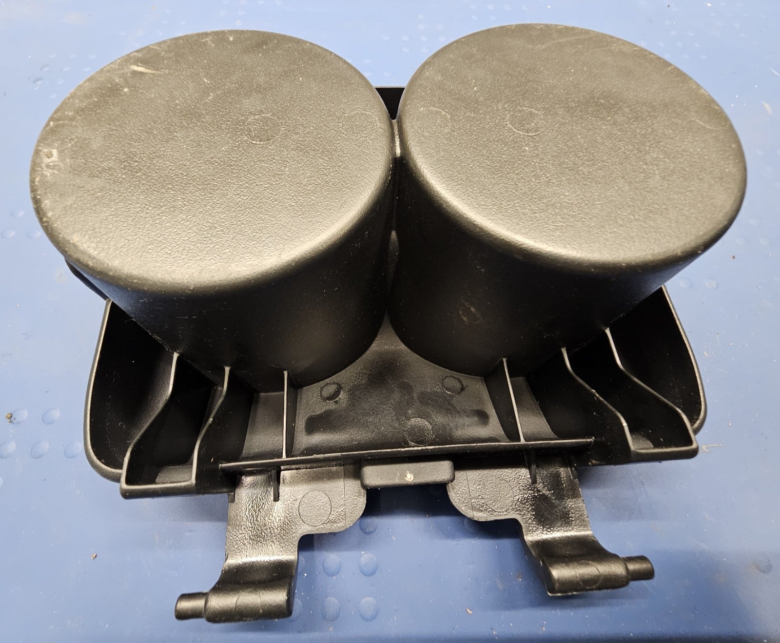 🔥00-05 CADILLAC DEVILLE REAR CENTER CONSOLE BACK SEAT ARMREST CUP DRINK HOLDER