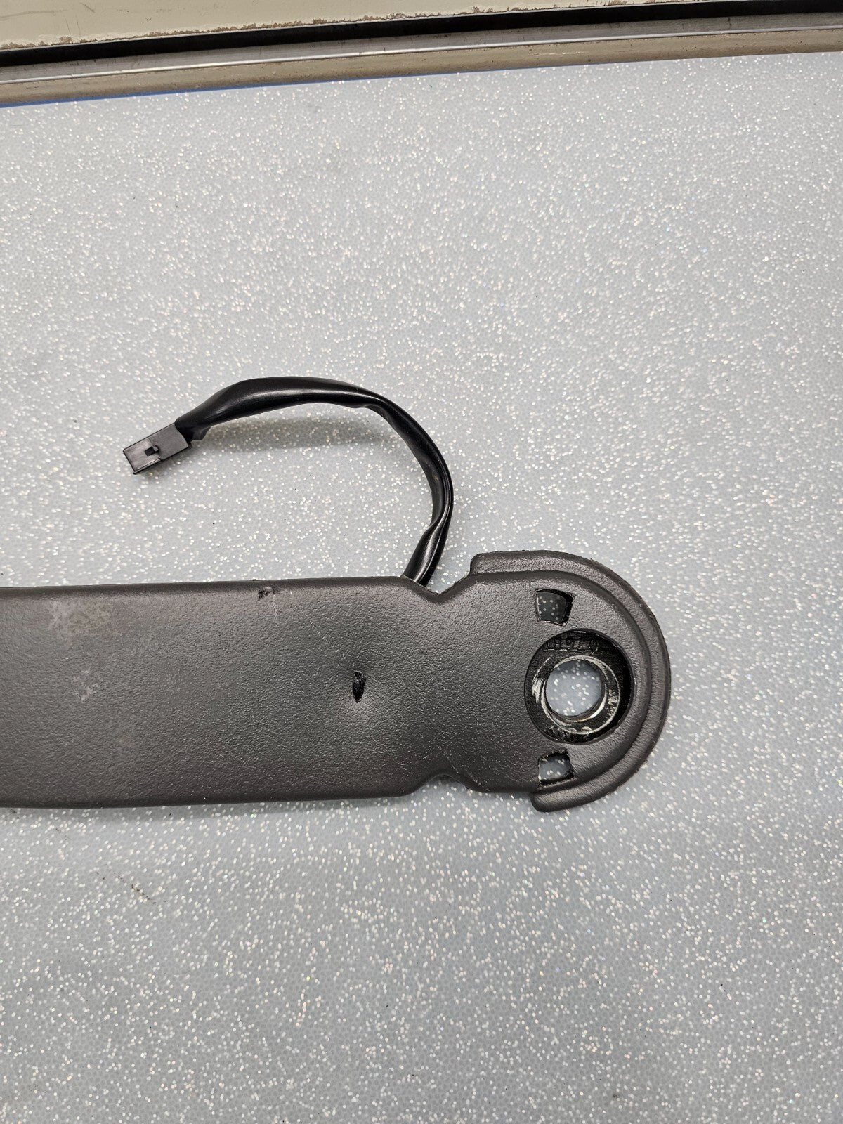 03-06 Escalade Chevy Silverado Tahoe Yukon Front LEFT RIGHT Seat Belt Buckle OEM