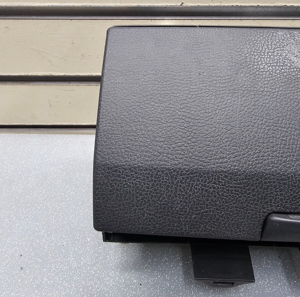 03-08 MAZDA 6 Upper Center Dash Cubby Storage Display Compartment Assembly Black