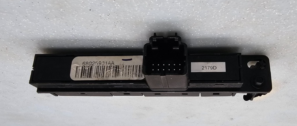 🔥06-08 DODGE MAGNUM CHARGER HAZARD EMERGENCY FLASHER LIGHT SWITCH ASSEMBLY OEM
