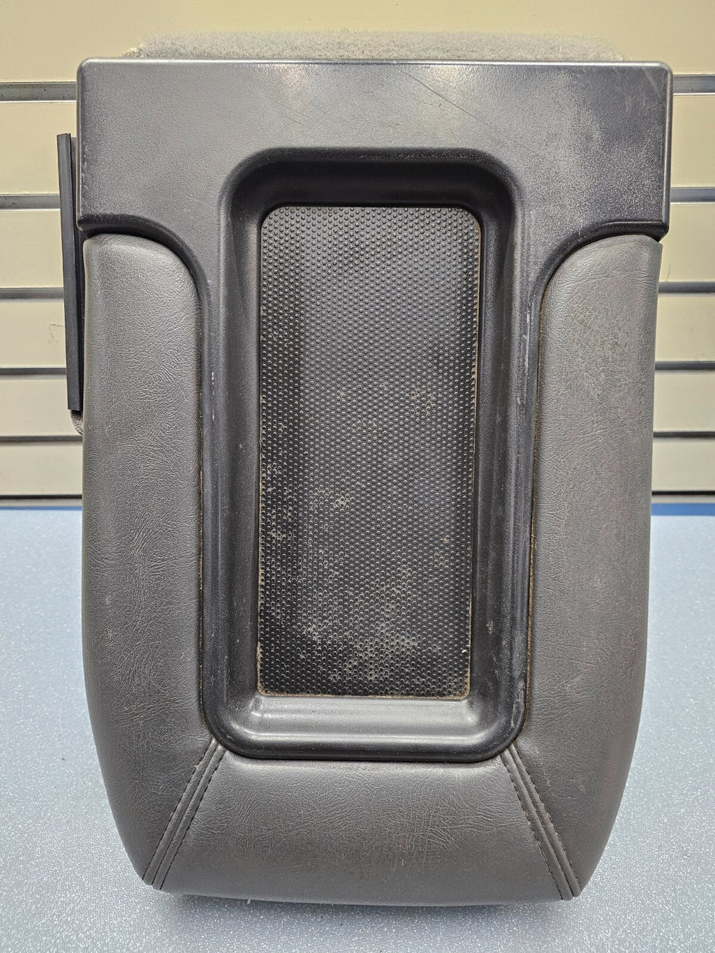 🔥99-06 SILVERADO SIERRA Center Console JUMP SEAT Armrest Leather Gray/Black JS4