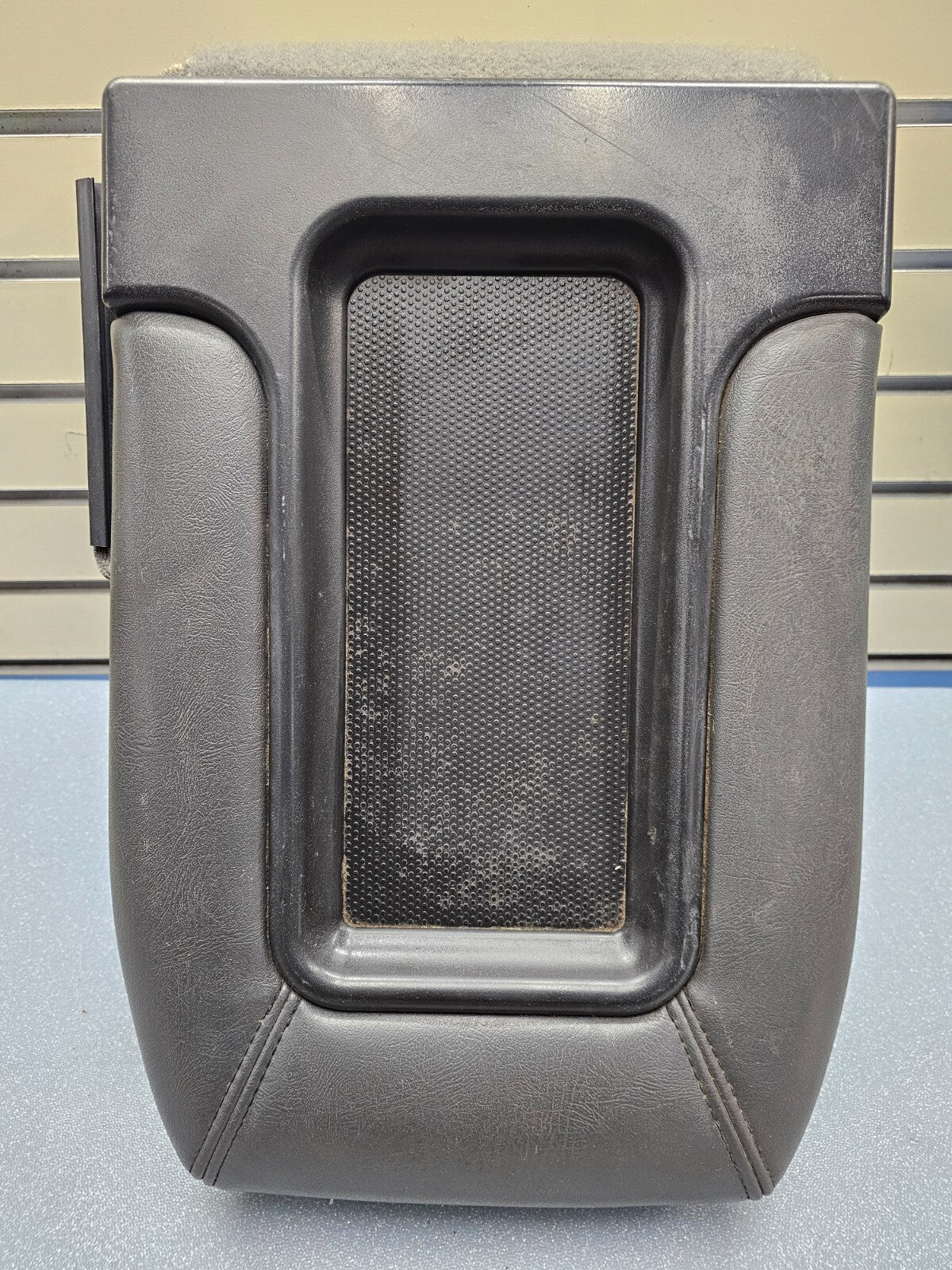 🔥99-06 SILVERADO SIERRA Center Console JUMP SEAT Armrest Leather Gray/Black JS4