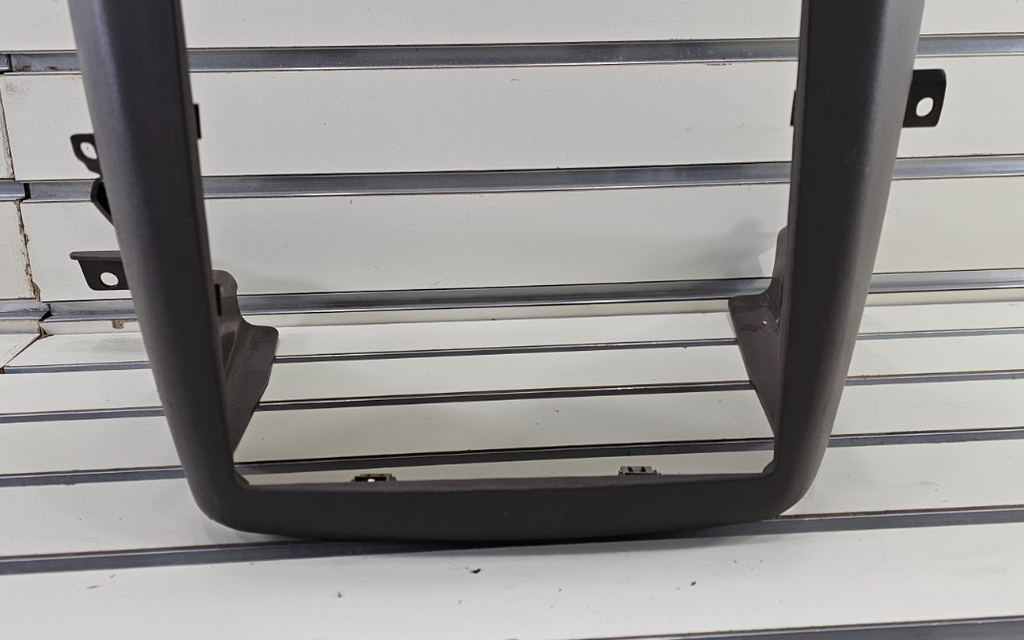 🔥04-07 MALIBU Dash RADIO STEREO DISPLAY BEZEL Panel Climate Trim BLACK B7