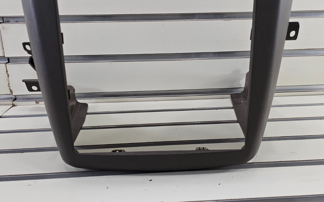 🔥04-07 MALIBU Dash RADIO STEREO DISPLAY BEZEL Panel Climate Trim BLACK B7