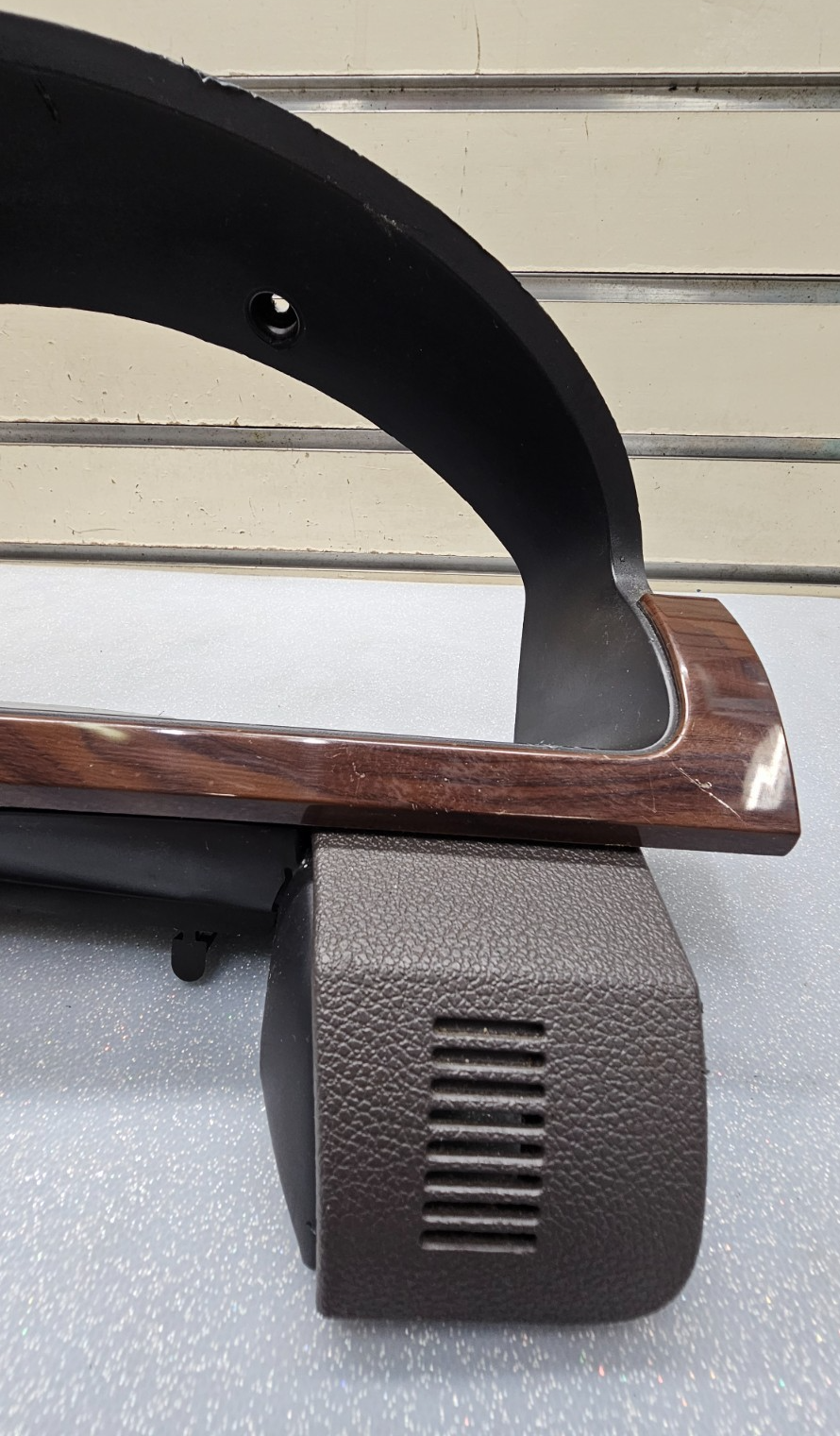 🔥05-07 Montego Five Hundred Speedometer Instrument Cluster Dash Trim Bezel Wood