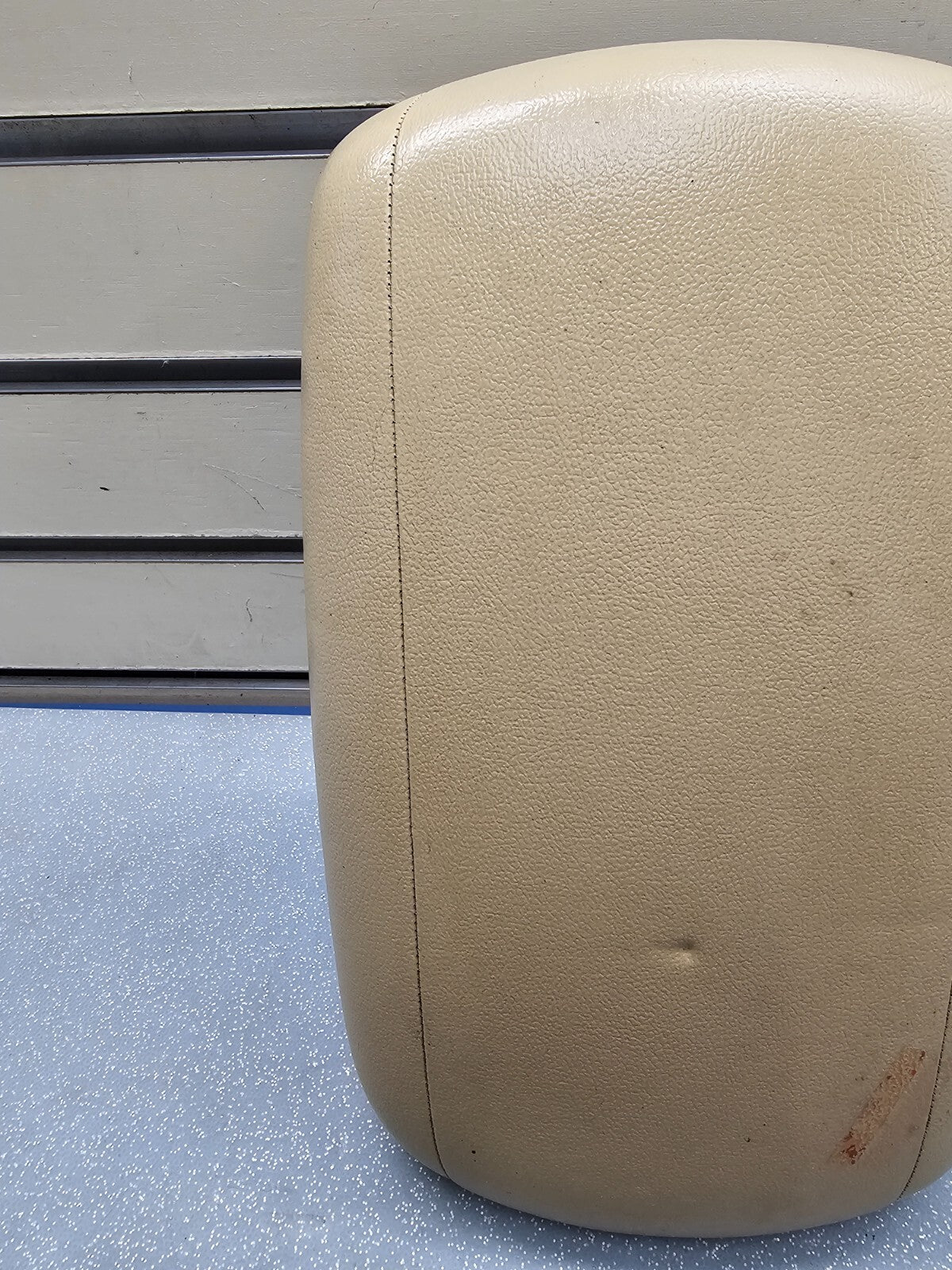 06-08 Sonata Front Center Console Lid Sliding Armrest Cover Storage Top Pad Tan