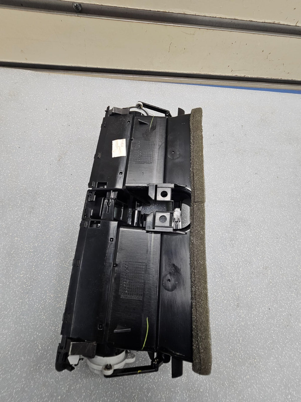 11-14 VOLKSWAGEN VW JETTA CENTER DASH AC HEATER WARMER INTERIOR AIR VENT GRILLE