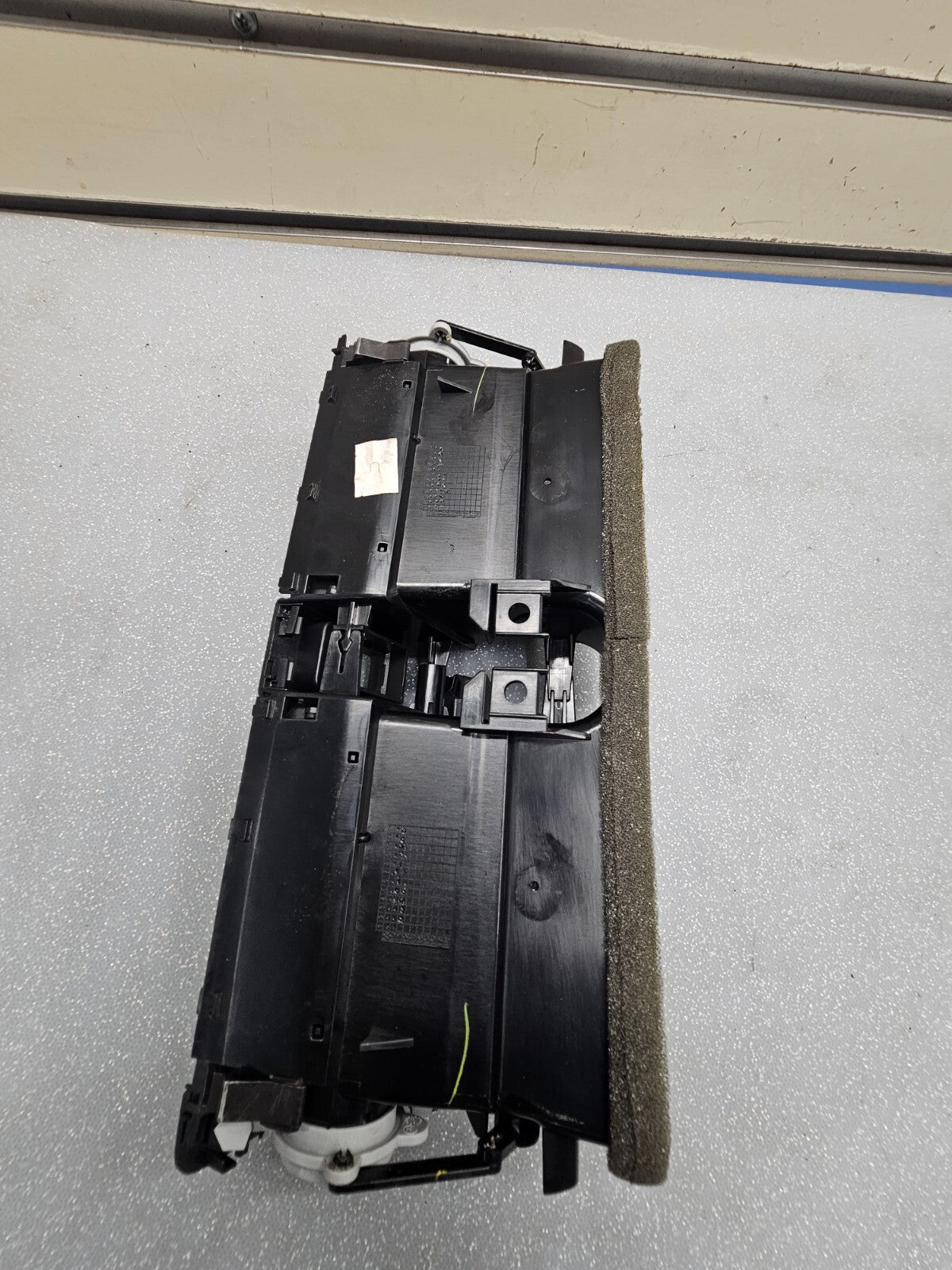 11-14 VOLKSWAGEN VW JETTA CENTER DASH AC HEATER WARMER INTERIOR AIR VENT GRILLE