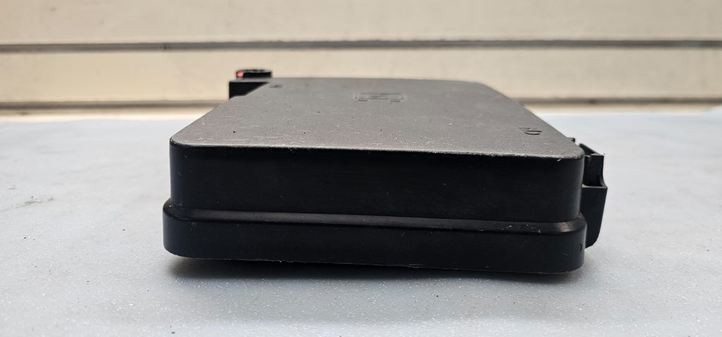 🔥11-16 Chevy Equinox GMC Terrain Under Hood Fuse Relay Box Cover Lid OEM