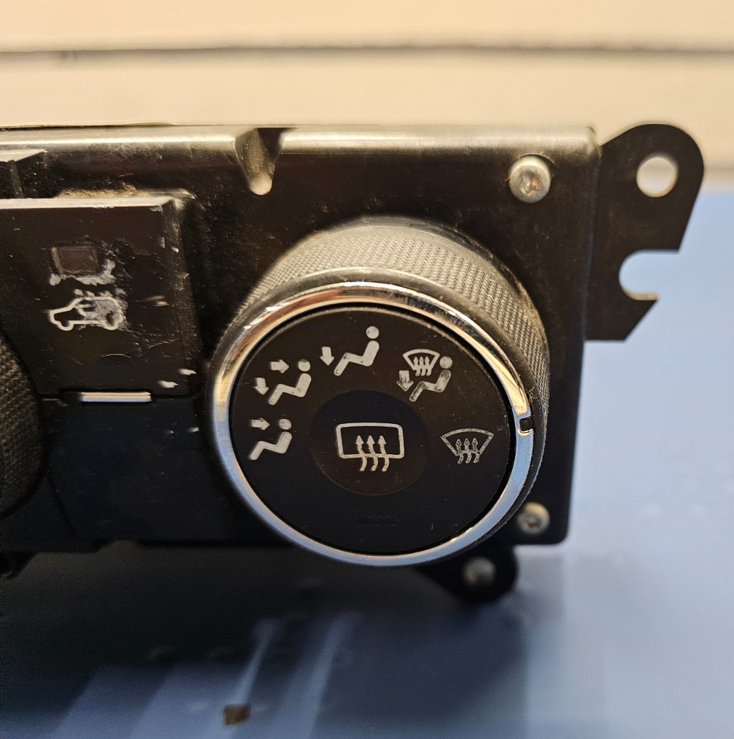 🔥07-09 CHEVY EQUINOX DASH CENTER AC HEATER CLIMATE TEMPERATURE CONTROL UNIT OEM