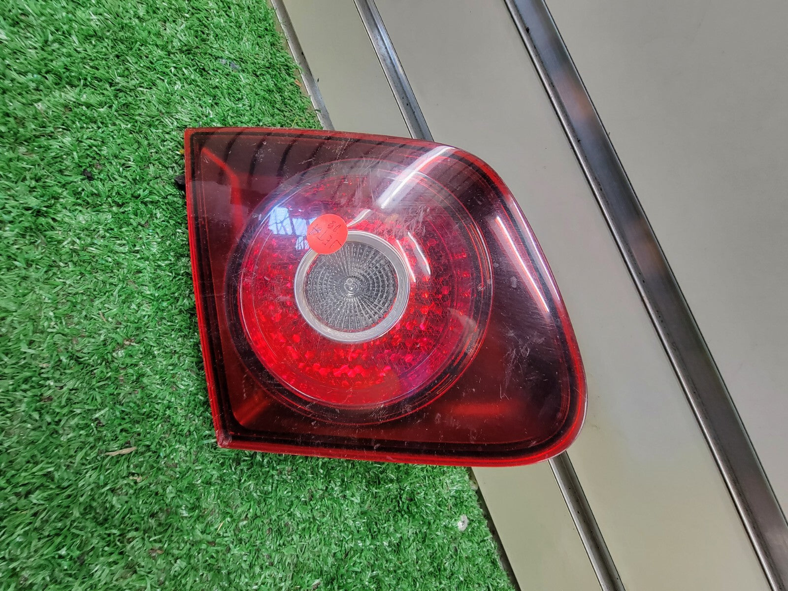 🔥05-10 VW Volkswagen Jetta Rear Left Driver Inner Tail Light Lamp Assembly OEM