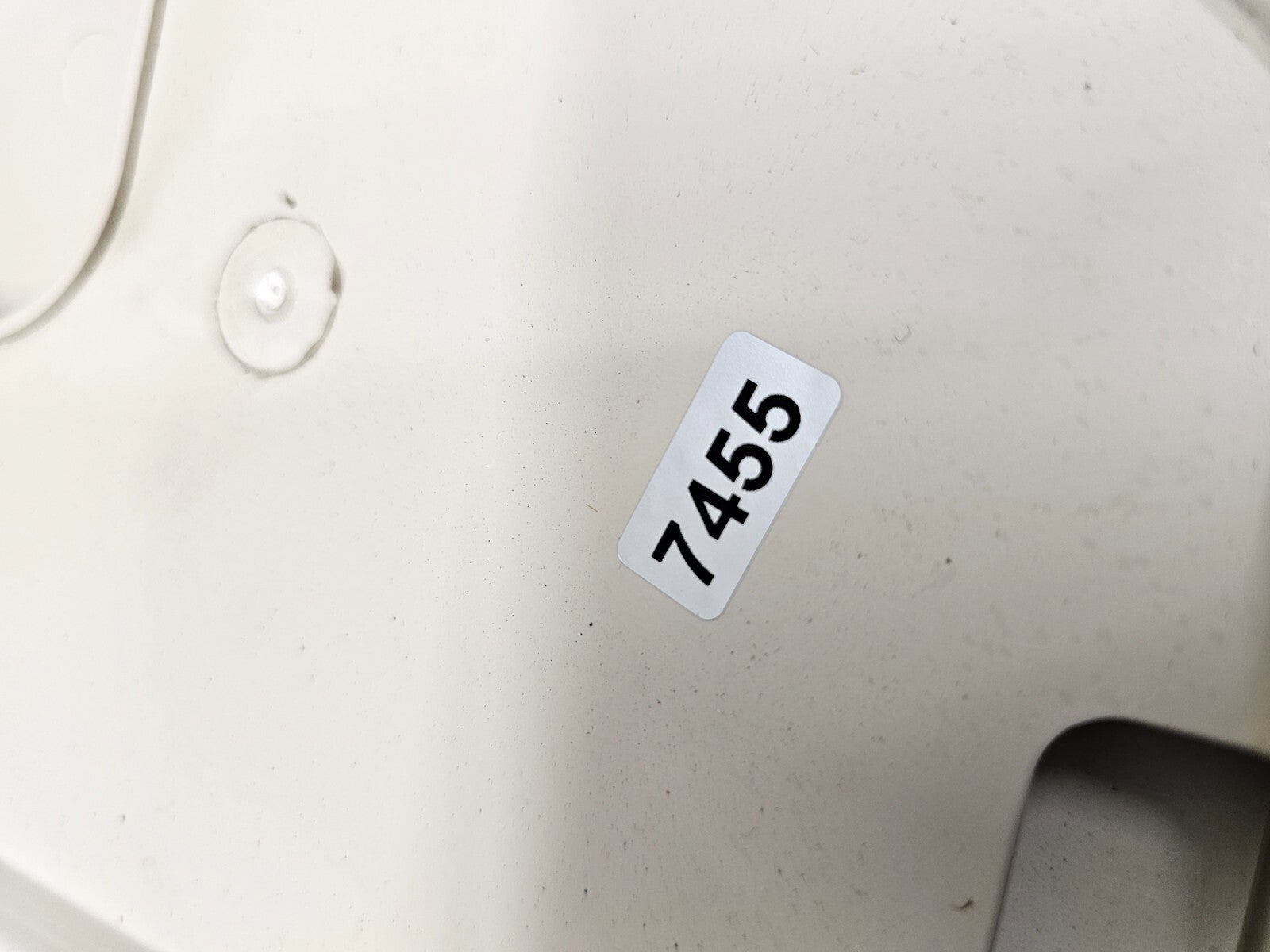 🔥09-18 Volkswagen Tiguan limited Glove Box Storage Compartment Assembly TAN OEM