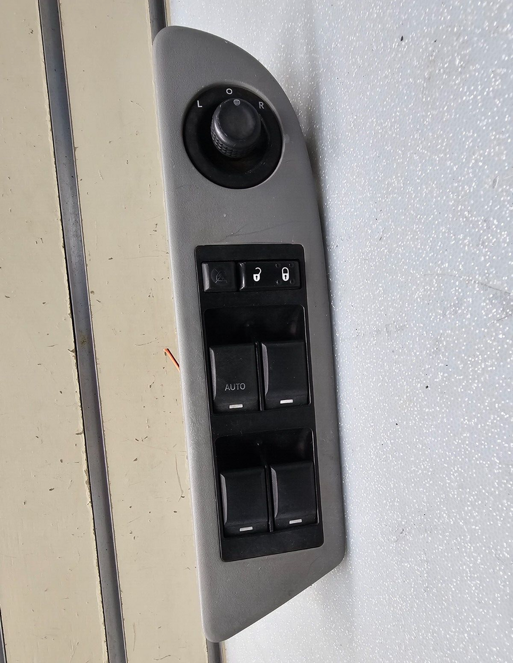11-14 Chrysler 200 Compass Dakota Left Driver Master Power Window Switch Silver