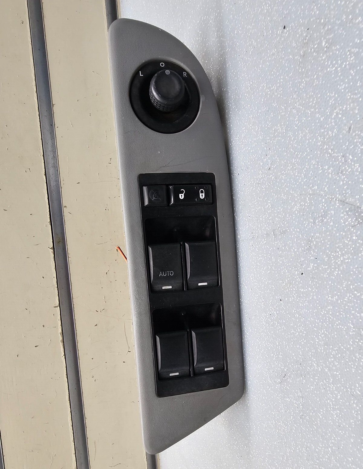 11-14 Chrysler 200 Compass Dakota Left Driver Master Power Window Switch Silver