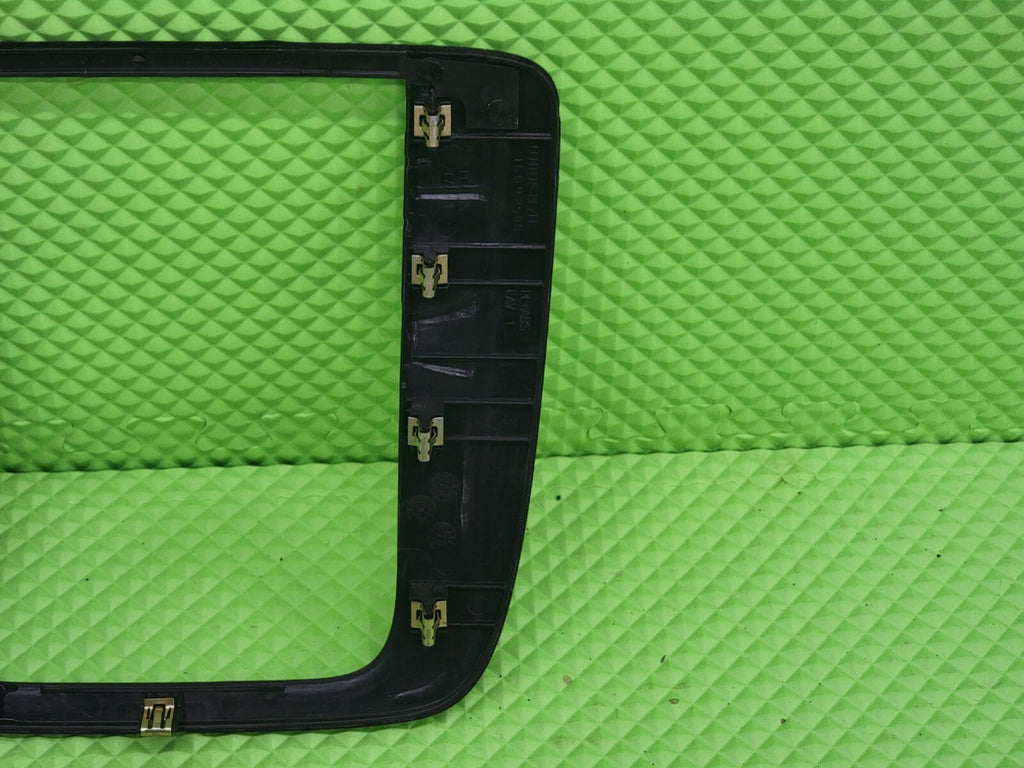 🔥07-13 SUBURBAN TAHOE YUKON CENTER DASH RADIO BEZEL TRIM WOODGRAIN