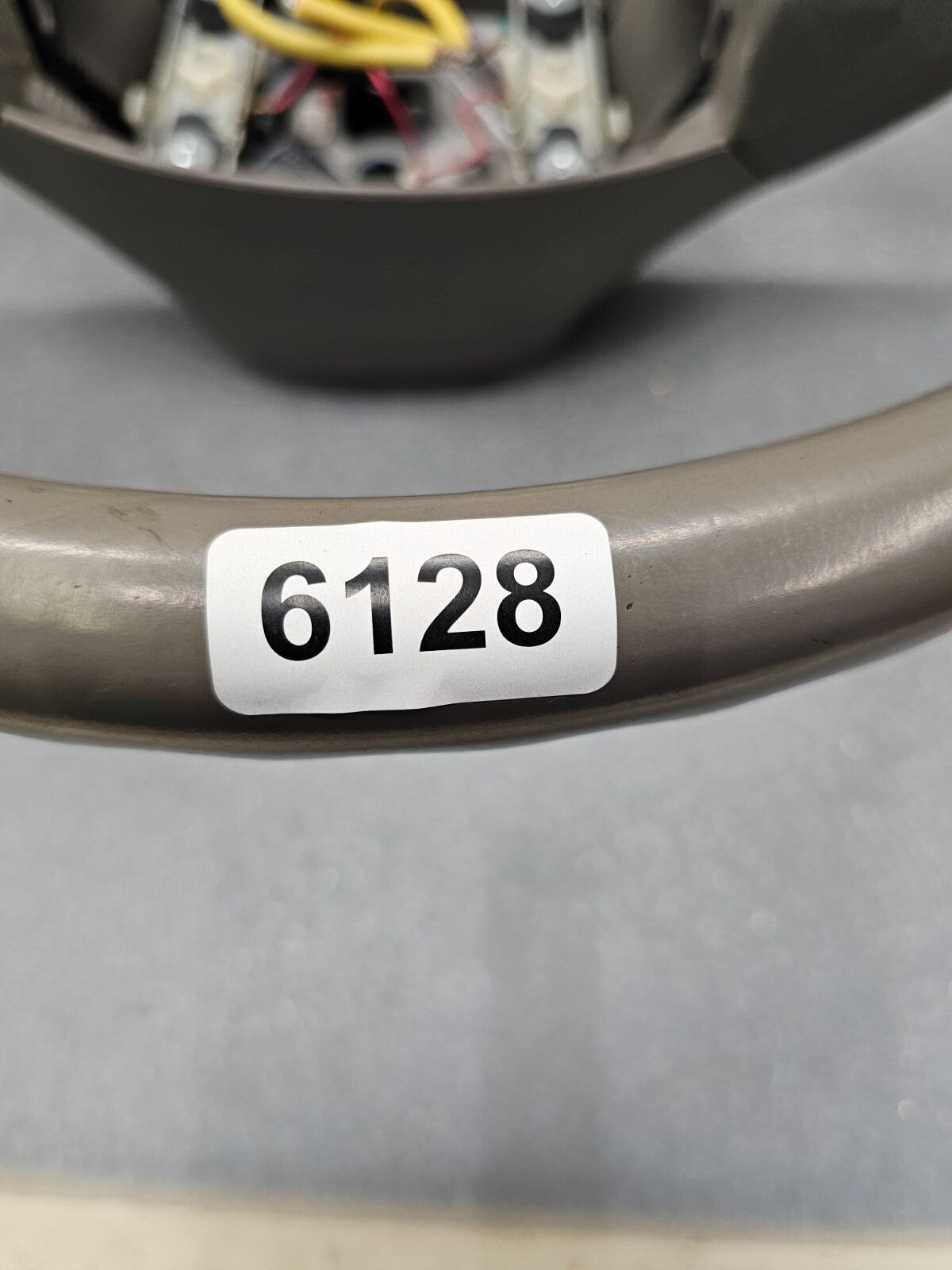 03-06 Chevy Tahoe Suburban GMC Yukon CADILLAC Escalade Steering Wheel Column TAN