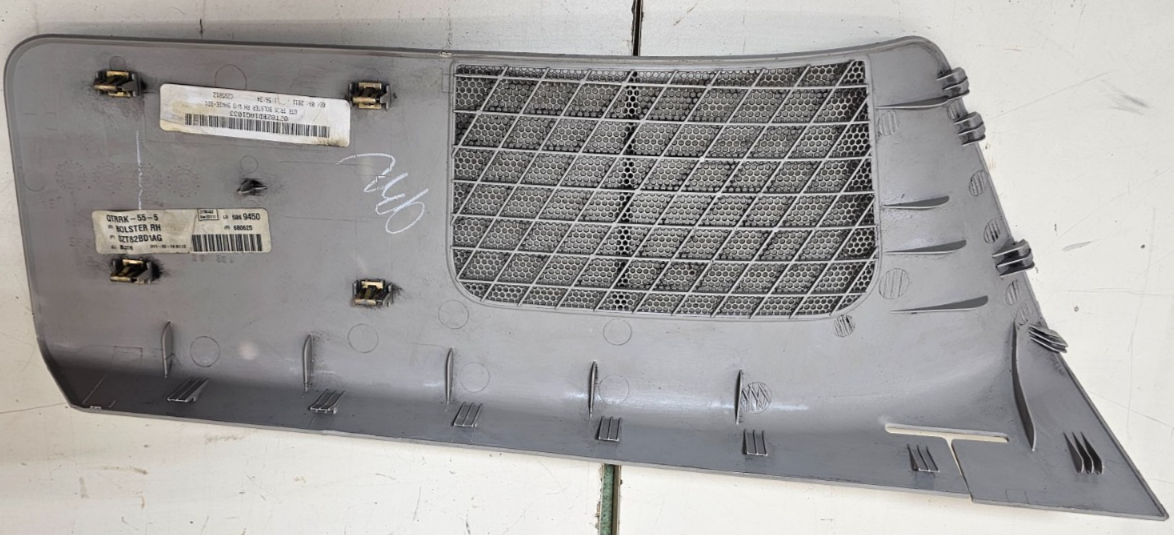 🔥11-20 GRAND CARAVAN TOWN COUNTRY REAR RIGHT QUARTER BOLSTER PANEL TRIM GRAY