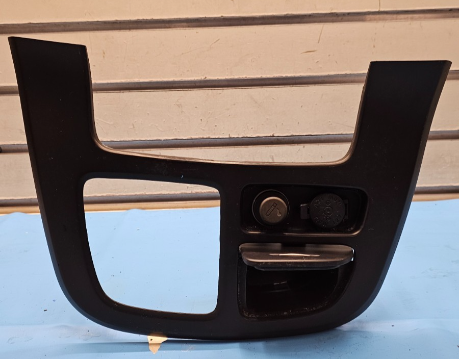 🔥07-12 KIA SEDONA DASH BOARD Upper Console Cover Ashtray Assembly