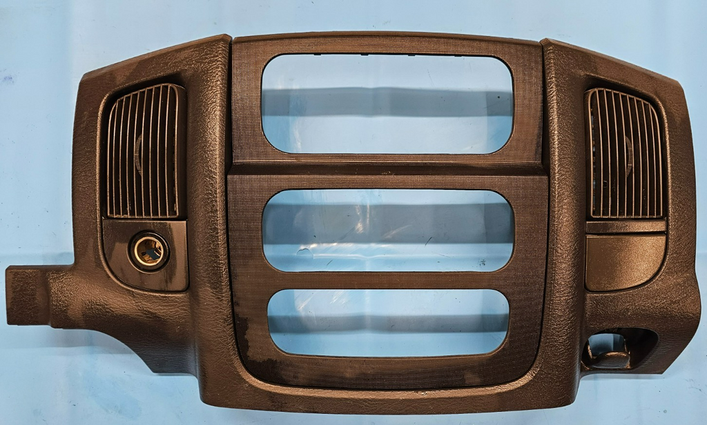 🔥02-05 Dodge RAM Dash RADIO Audio Stereo Bezel Climate Trim Panel Black B10