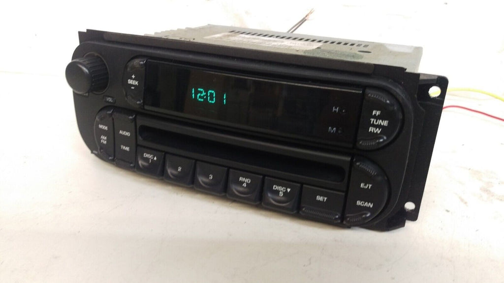 02-07 Dodge Ram Dakota Caravan Chrysler Jeep Dash radio single AM FM CD Player
