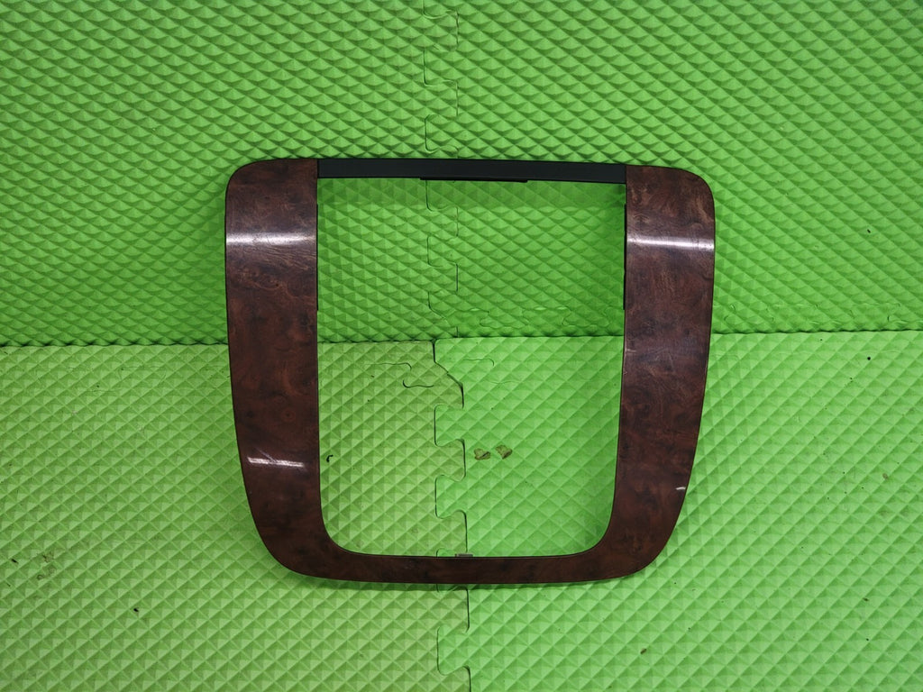 🔥07-13 SUBURBAN TAHOE YUKON CENTER DASH RADIO BEZEL TRIM WOODGRAIN