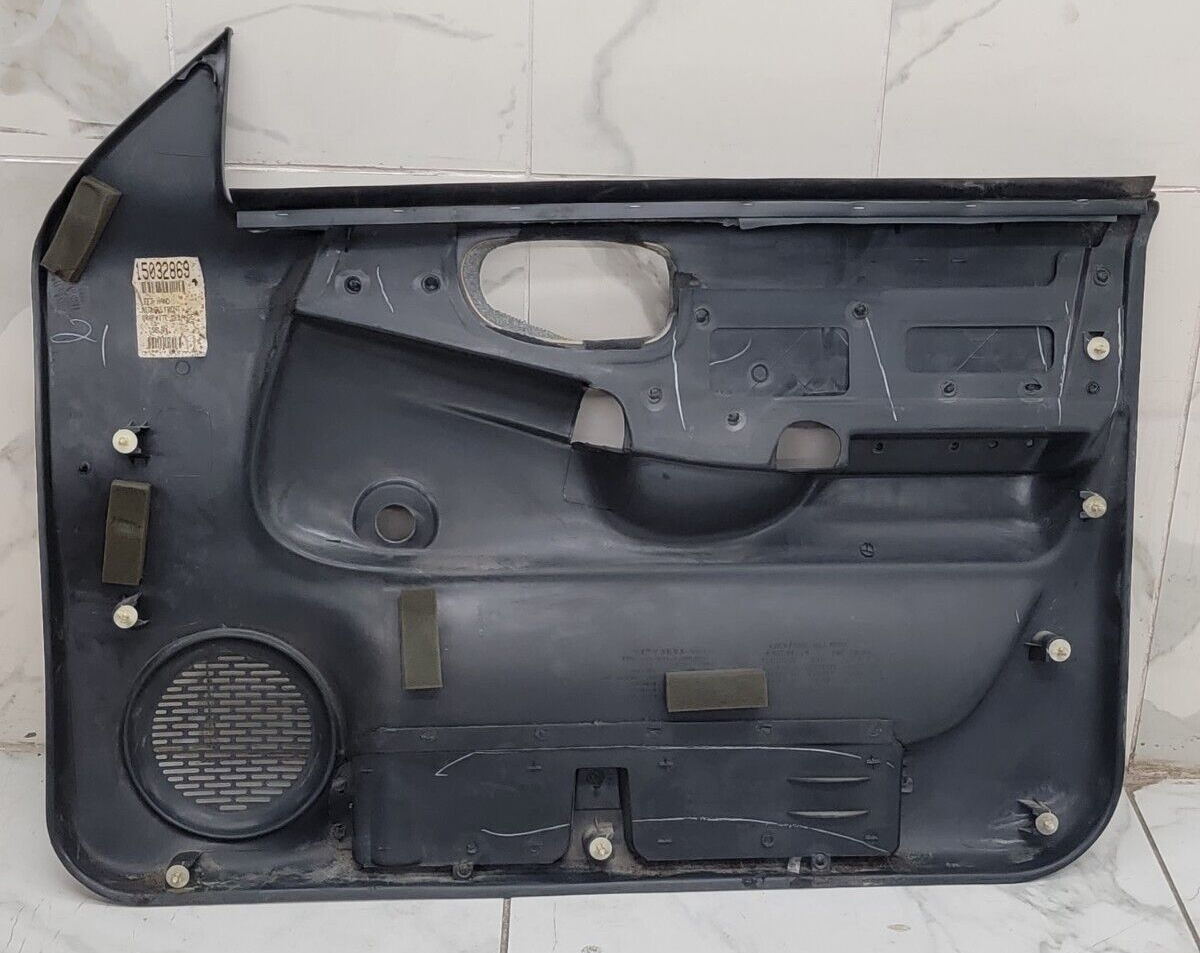 98-04 Chevy Blazer Jimmy S-10 GMC Sonoma Front Door Panels MANUAL OEM LEFT GRAY