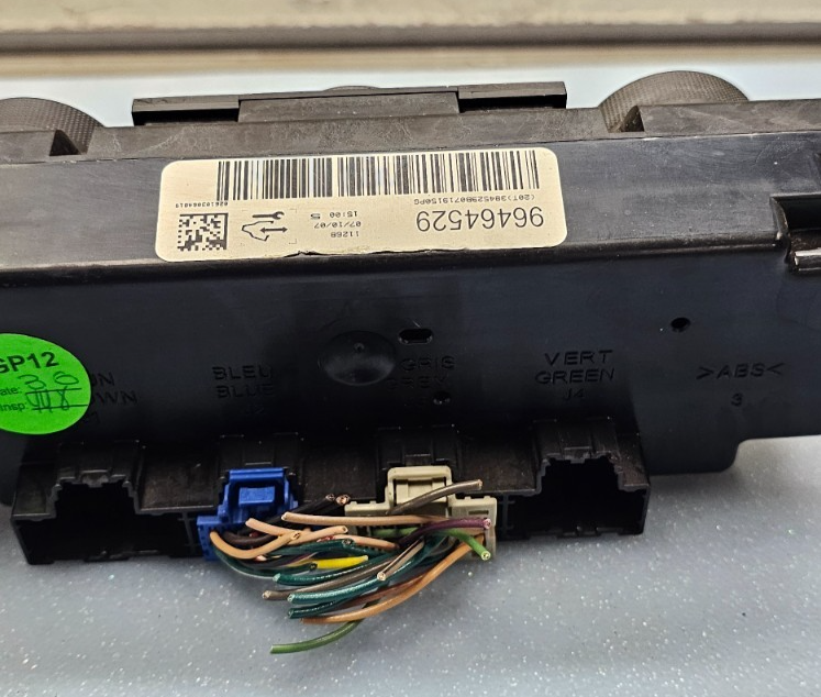 🔥09-12 TRAVERSE DASH CLIMATE CONTROL A/C HEATER TEMPERATURE HVAC PANEL BLACK