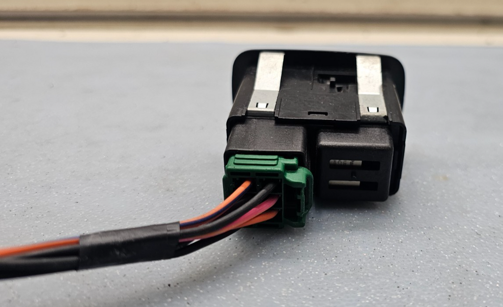 🔥12-20 GRAND CARAVAN TOWN COUNTRY REAR LEFT DRIVER QUARTER WINDOW SWITCH BLACK