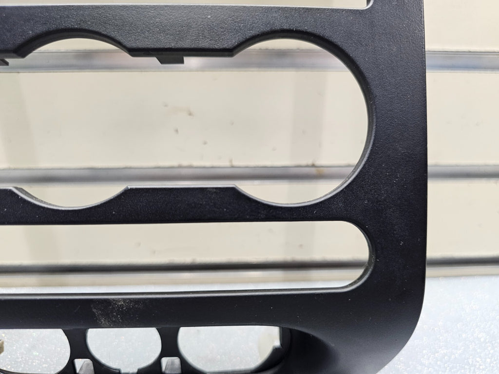 🔥04-08 Ford F-150 Dash AM FM Radio Stereo Bezel Trim Panel Climate Black OEM
