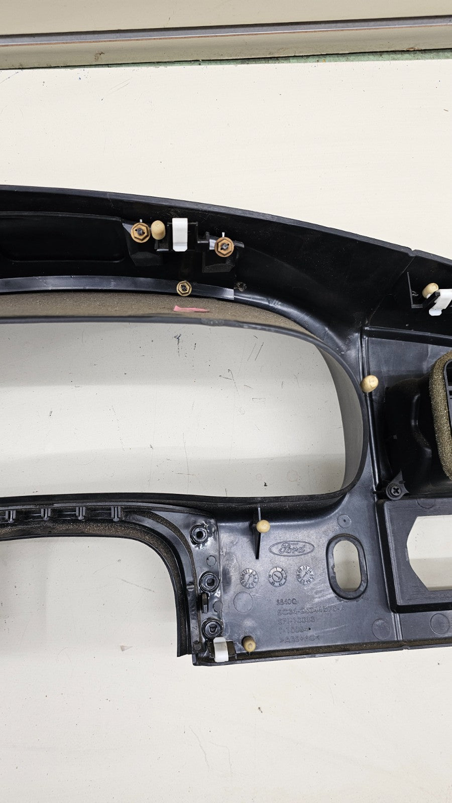🔥05-07 Ford F250 Dash Instrument Cluster Speedometer Bezel Trim Panel Black C23