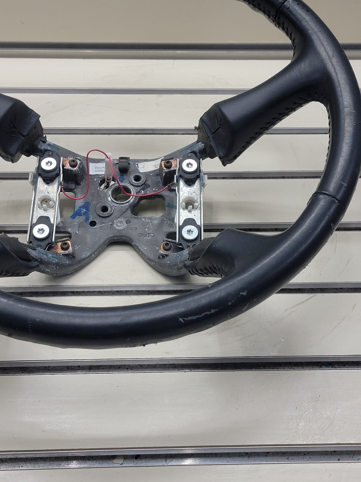 99-02 Chevy Silverado Tahoe Suburban Sonoma Blazer Steering Wheel Leather Black