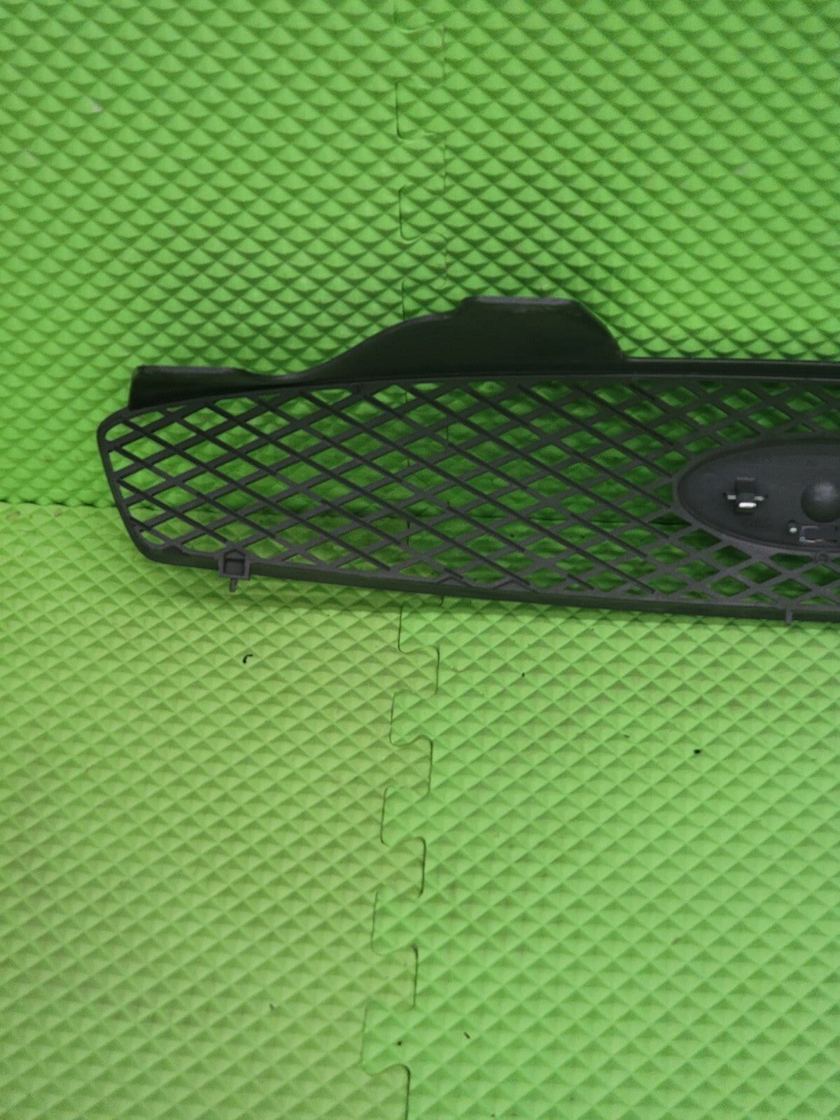 🔥2004-2007 Ford Taurus Front Hood Grill Grille w/ Emblem dark gray