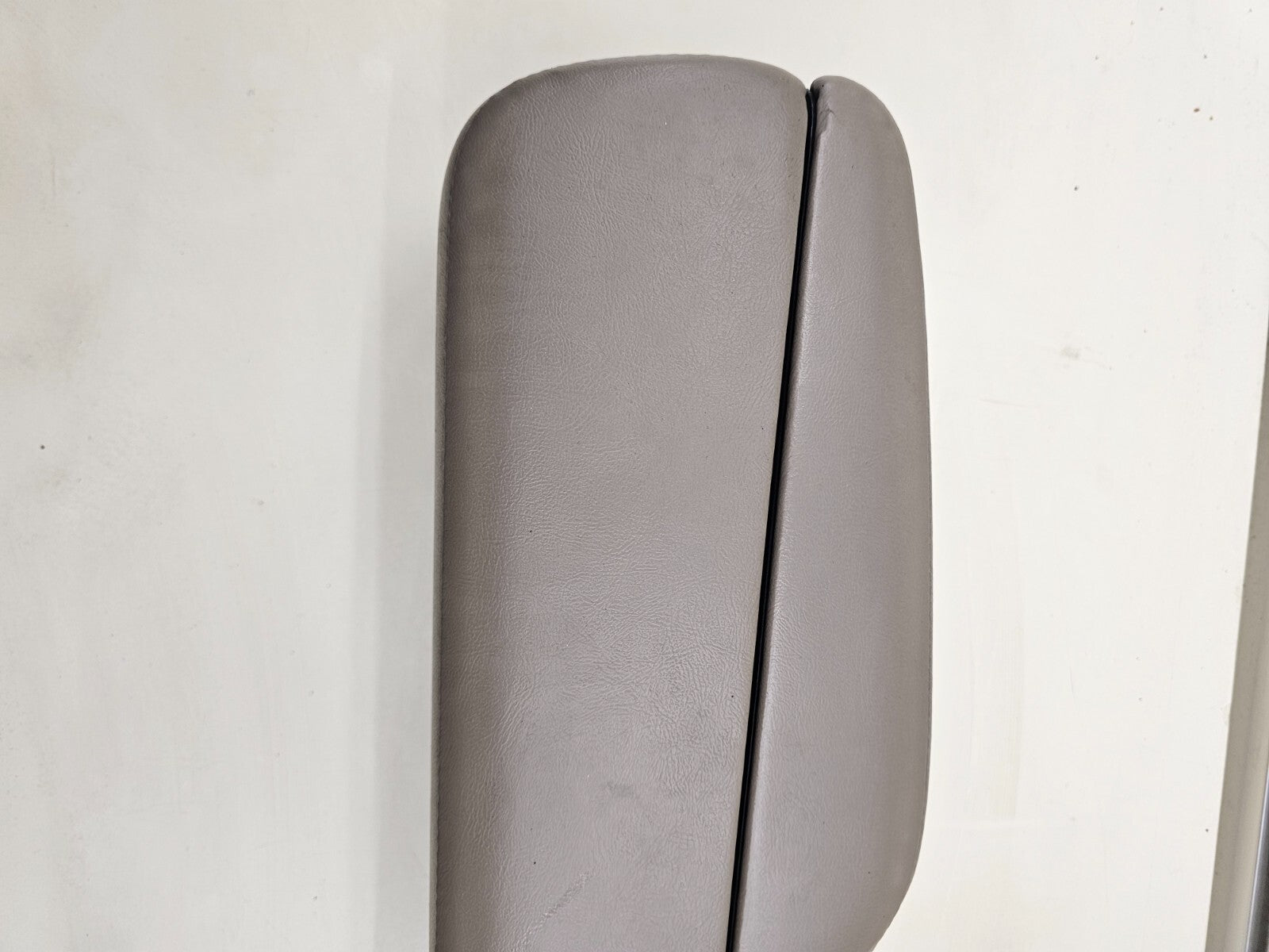 🔥95-03 Buick Park Avenue Front Center Console Arm Rest Lid Storage Leather Tan