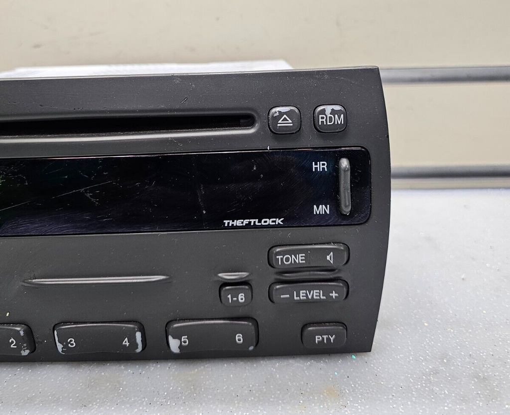 04-05 Cadillac DeVille Seville AM FMCD Dash Radio Receiver Player Stereo Display