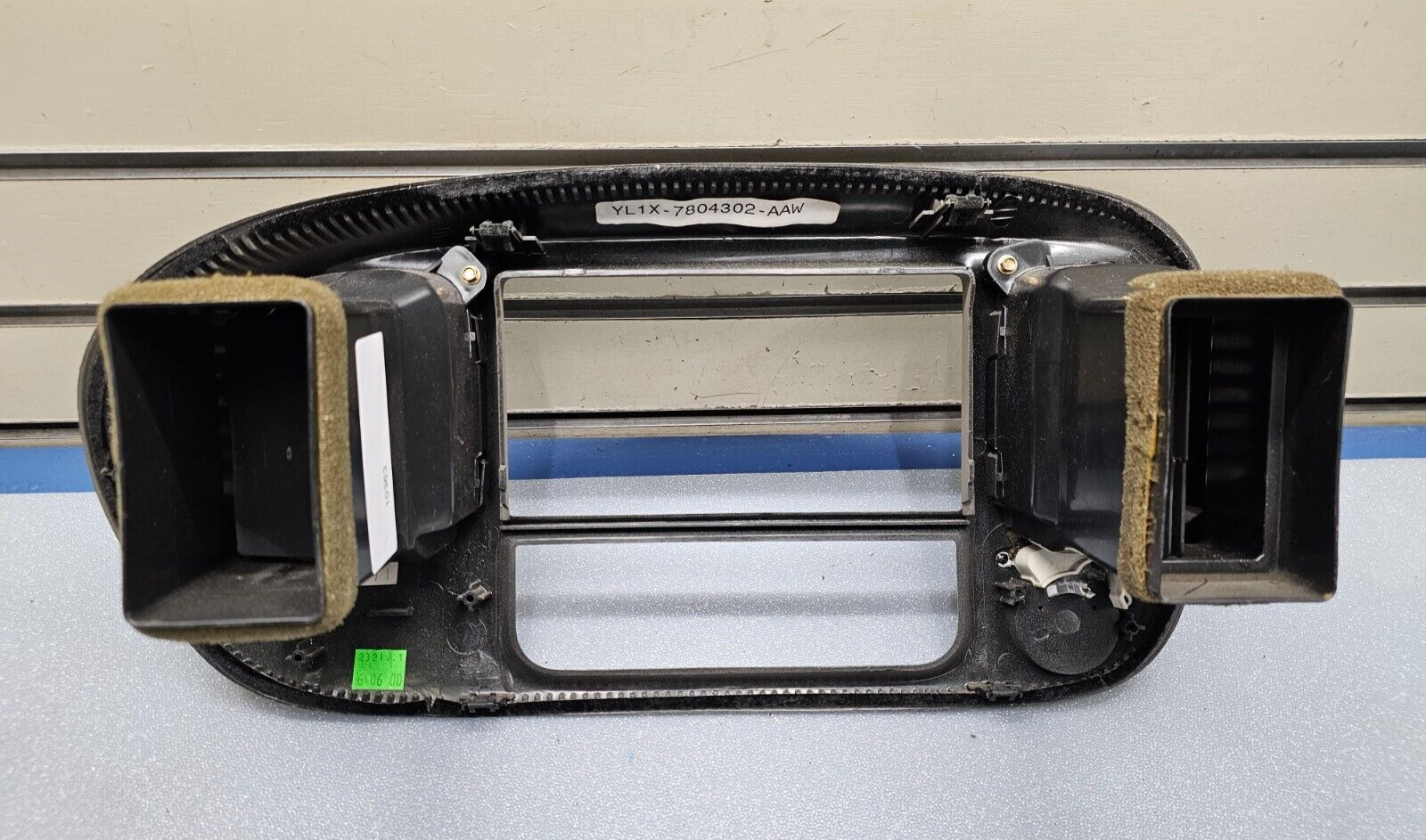 🔥97-03 Ford F150 Center Dash Radio Climate Trim Stereo BEZEL Panel Line TAN