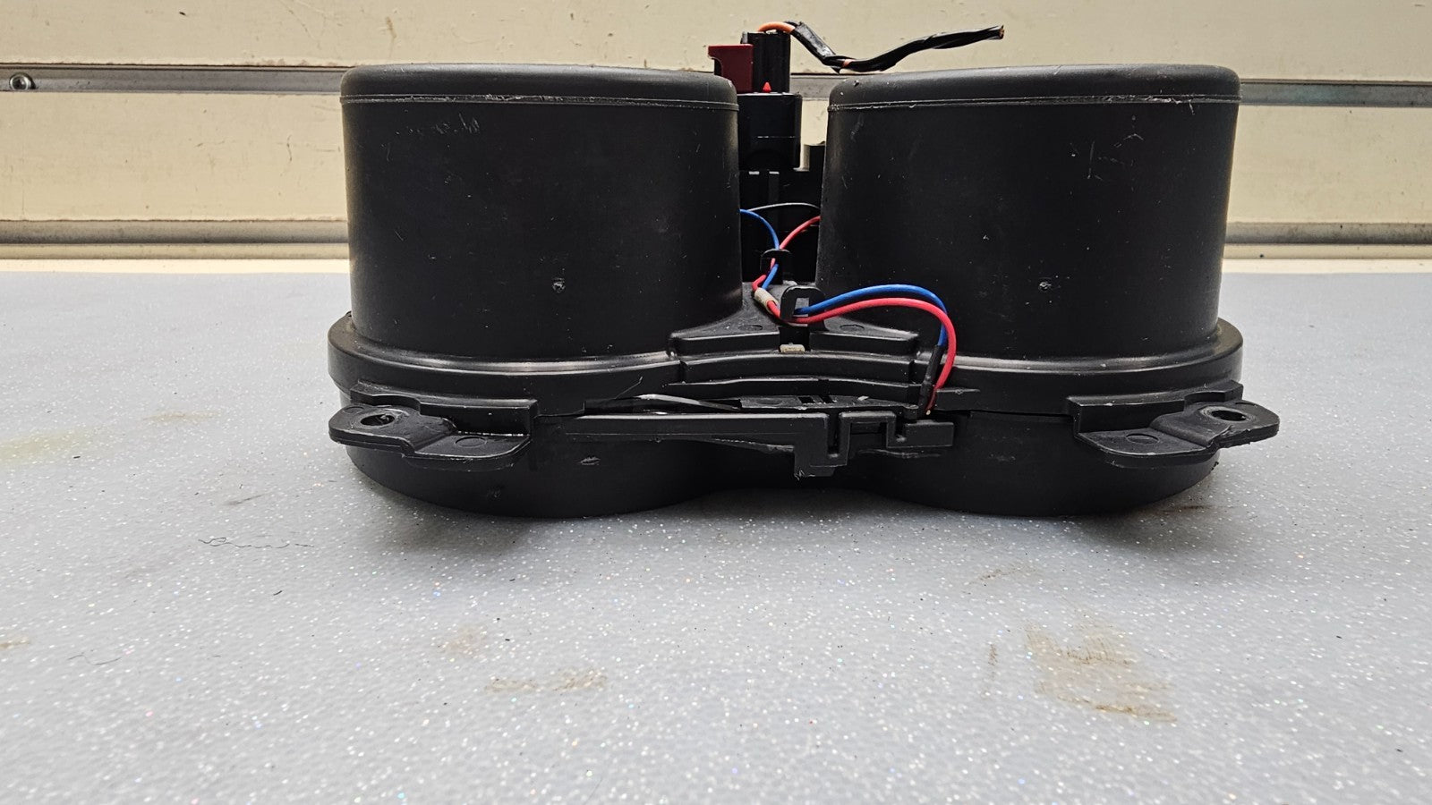 🔥08-10 Dodge Charger 300 Center Console Cup Drink Holder OEM