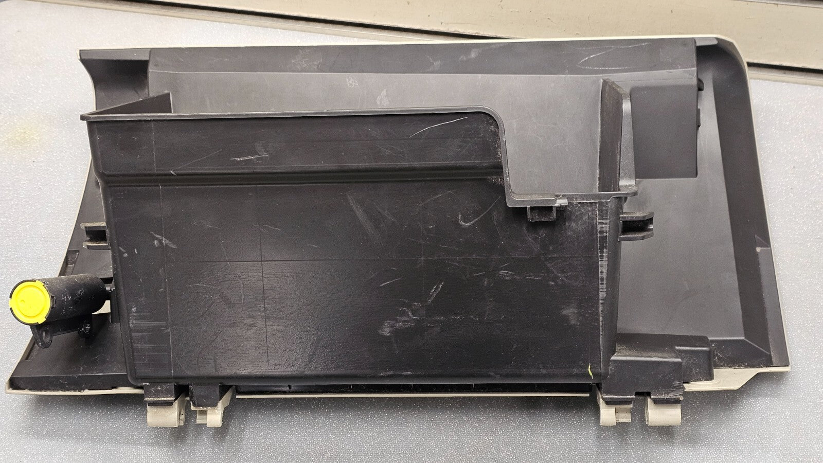 🔥10-14 Subaru Legacy Dash Glove Box Storage Compartment Lid Latch Assembly TAN