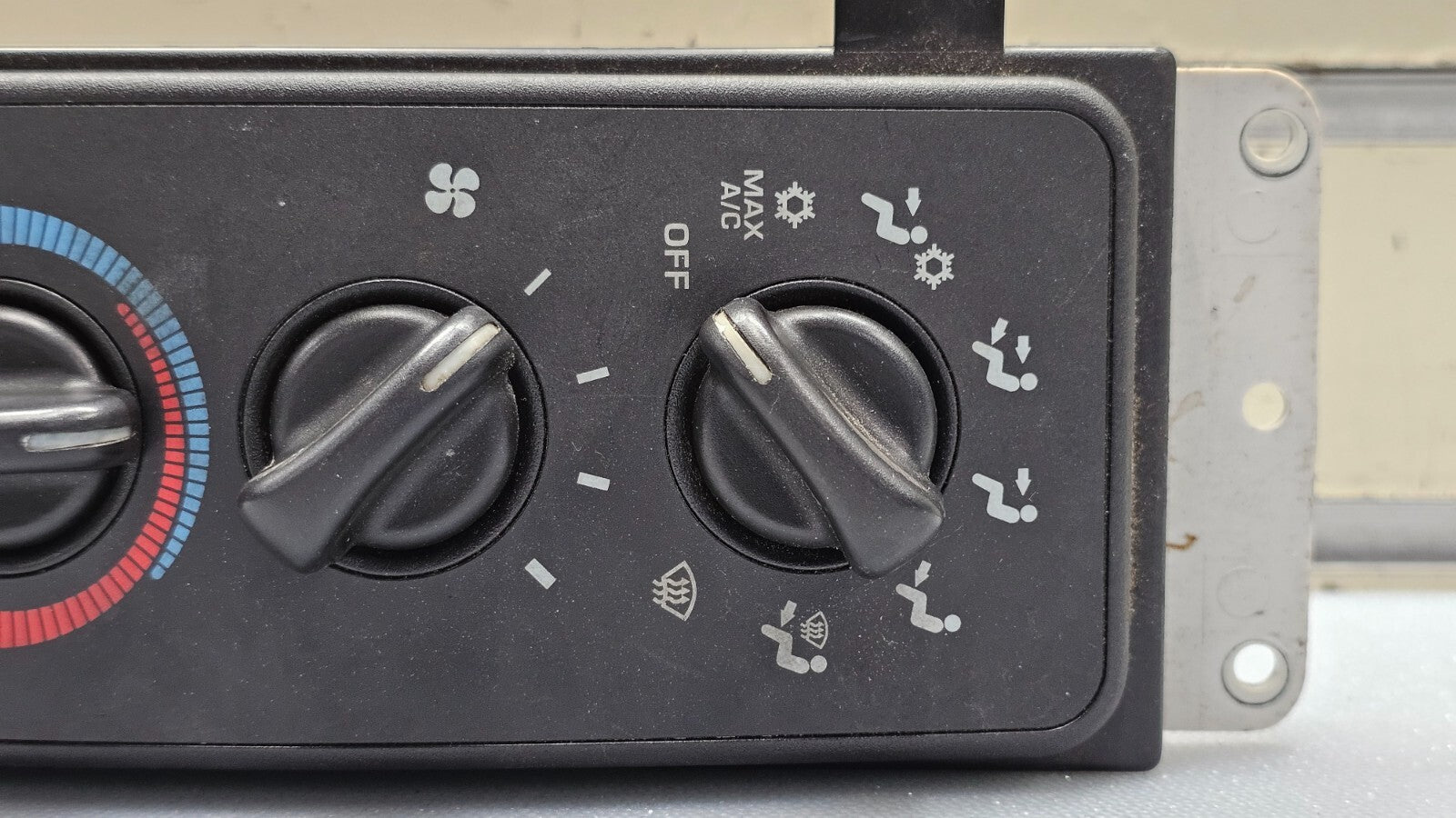 98-01 Dodge RAM Dash AC Heater CLIMATE Temperature Control Conditioning Assembly