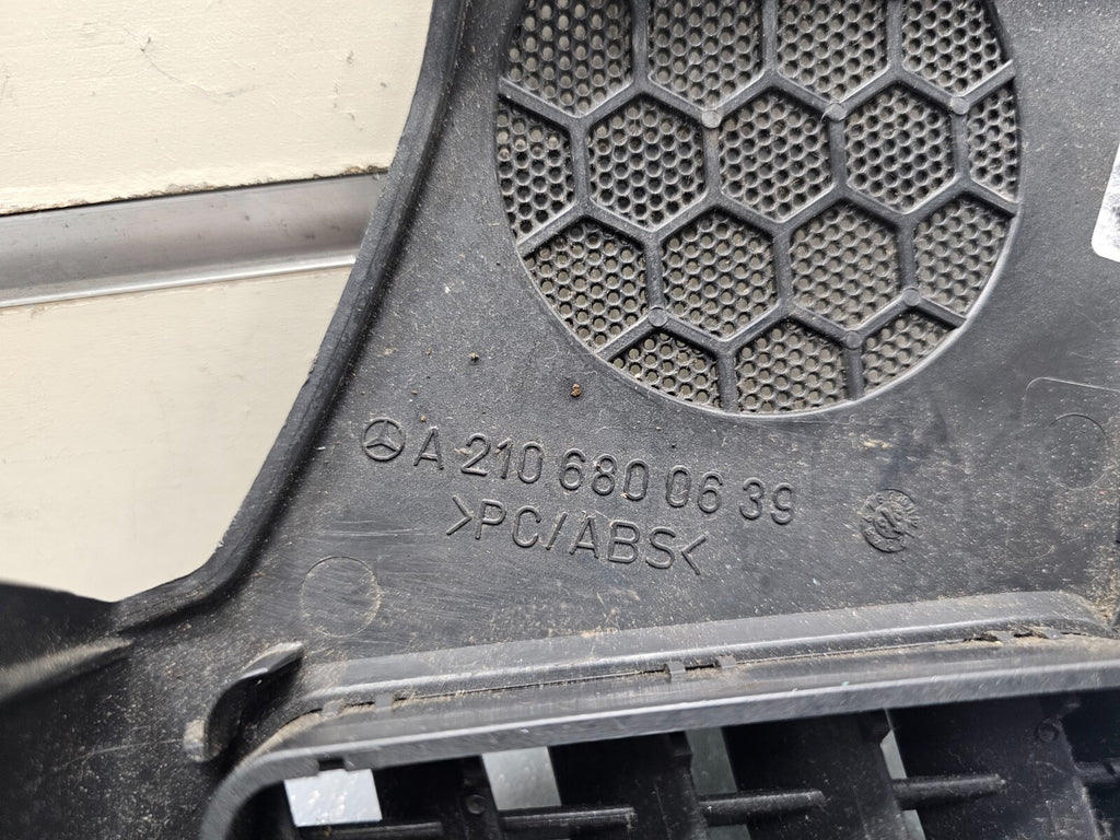 🔥96-99 Mercedes Instrument Panel Dash Speaker Cover Grill Right OEM DK Gray